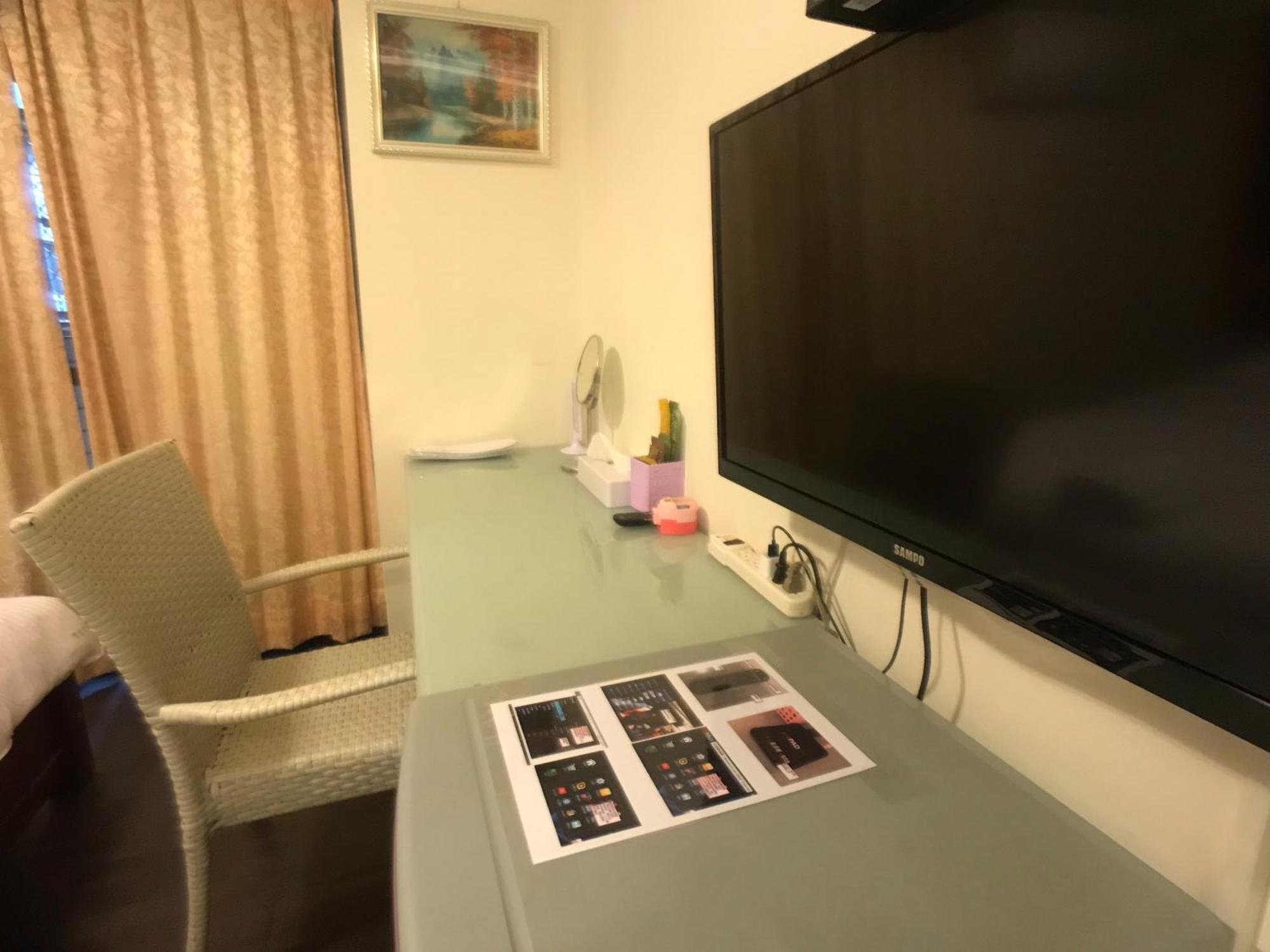 Love Feng Jia Apartment Hotel Тайчжун Экстерьер фото