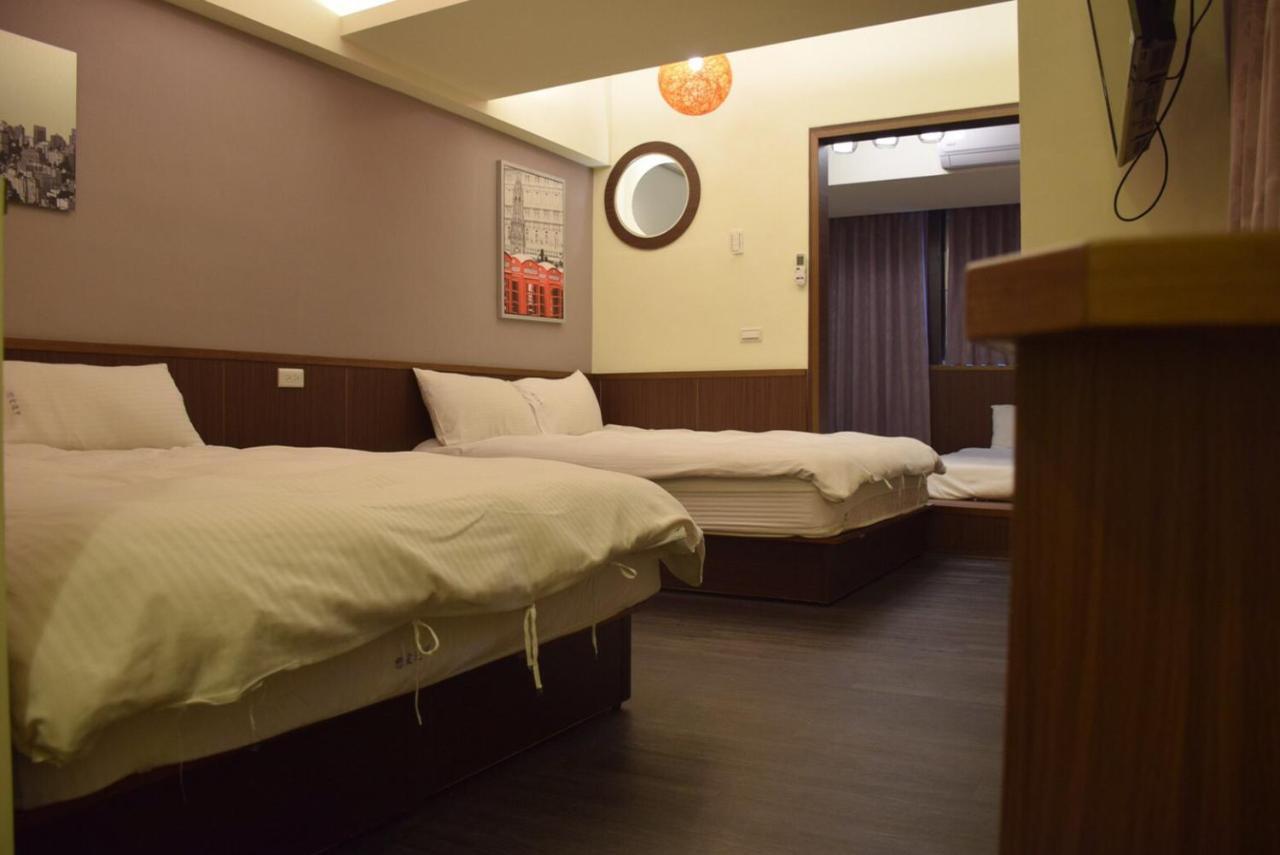 Love Feng Jia Apartment Hotel Тайчжун Экстерьер фото