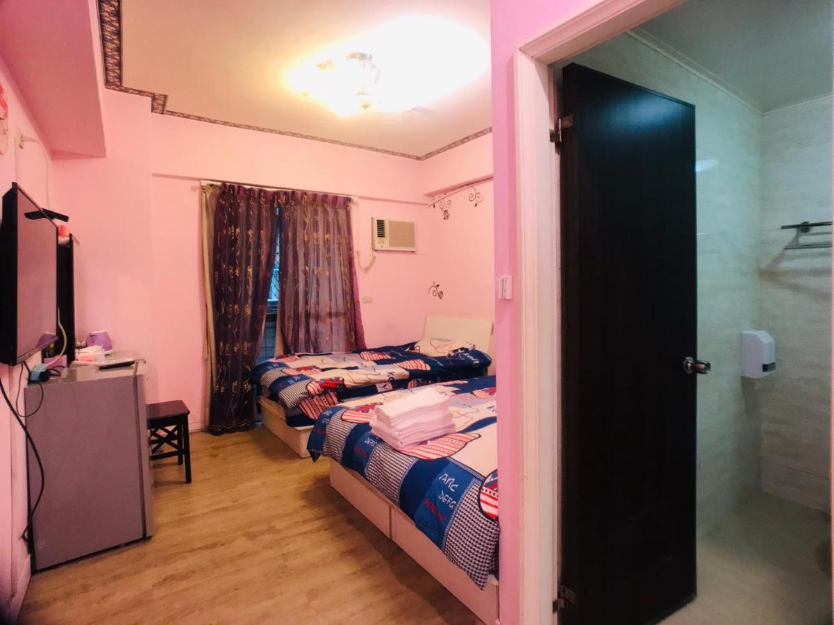 Love Feng Jia Apartment Hotel Тайчжун Экстерьер фото